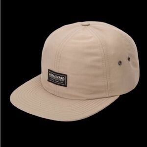 NWOT-VOLCOM-VOLCOMOTION-ADJUSTABLE HAT